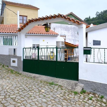 Апартаменты Casinha Da Eira Гойш Экстерьер фото